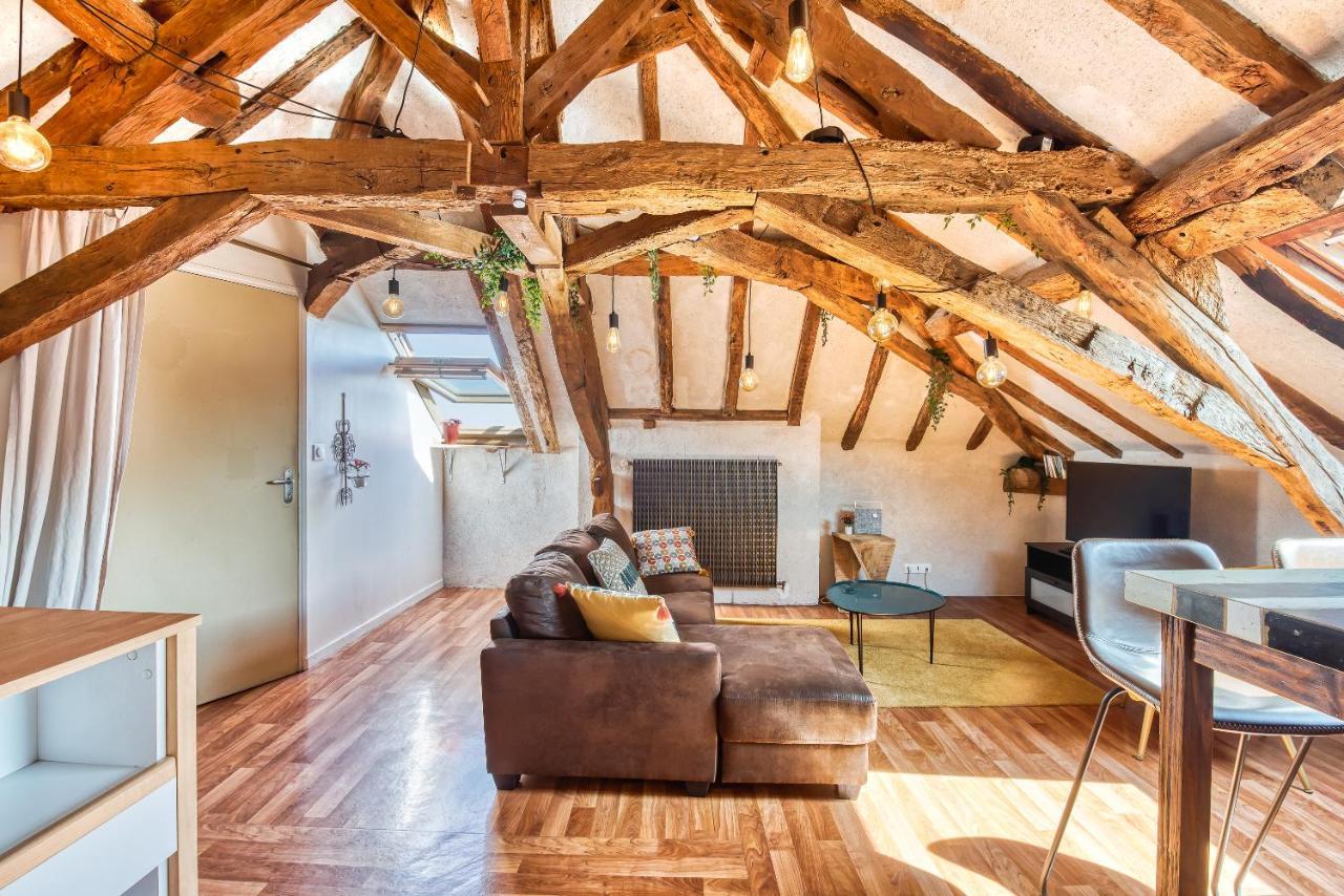 Apartamento Sous Les Toits Vue Loire Bouchemaine Exterior foto